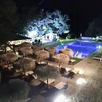 Mountain View Complex 2*