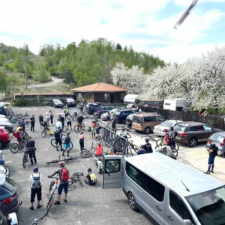 Mountain View Complex