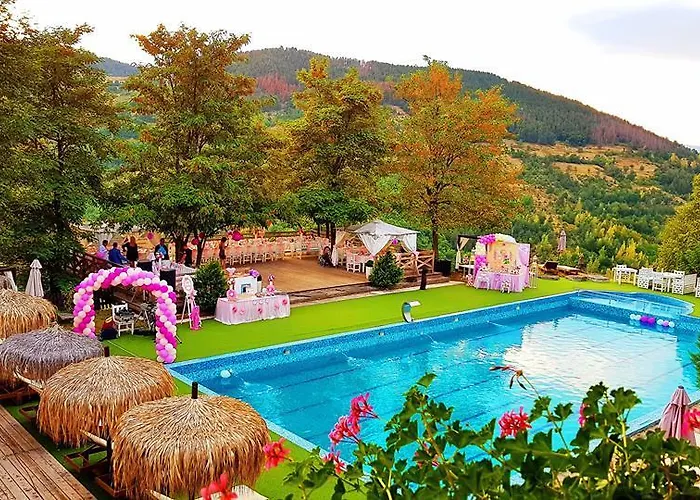 Mountain View Complex